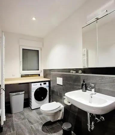 2 Naehe Rhein Mit Verkehrsanbindung Apartament